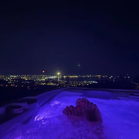 Willa Bambou Bei Cannes Mit Blick Auf Cap Antibes