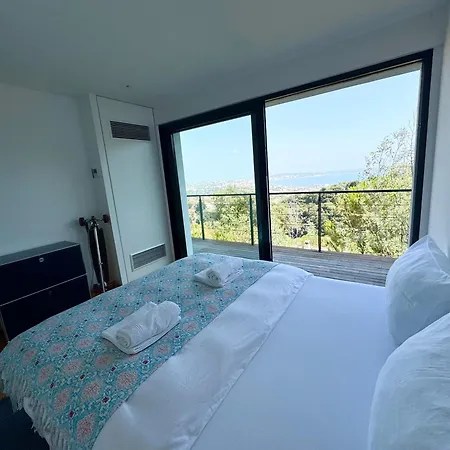 Bambou Bei Cannes Mit Blick Auf Cap Antibes