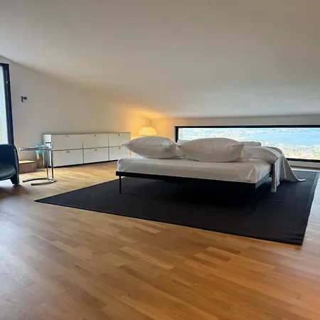 Bambou Bei Cannes Mit Blick Auf Cap Antibes